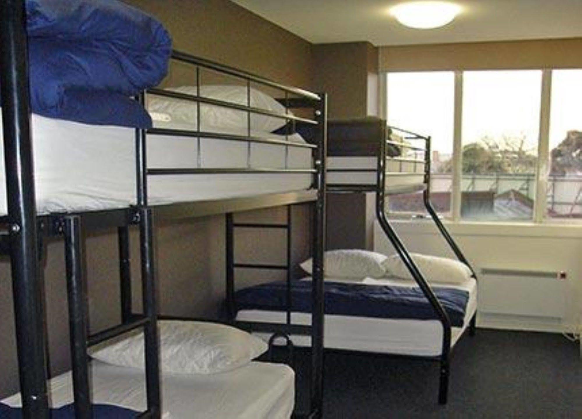 Хостел Nomads Melbourne Backpackers Экстерьер фото