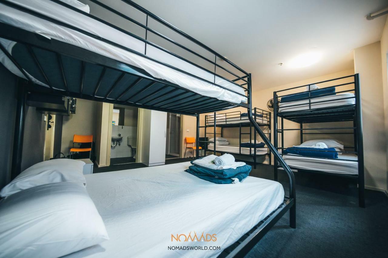 Хостел Nomads Melbourne Backpackers Экстерьер фото