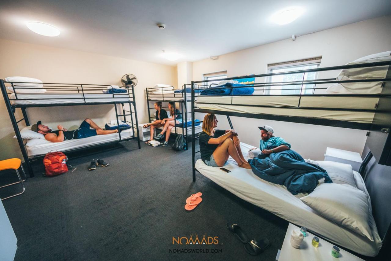Хостел Nomads Melbourne Backpackers Экстерьер фото