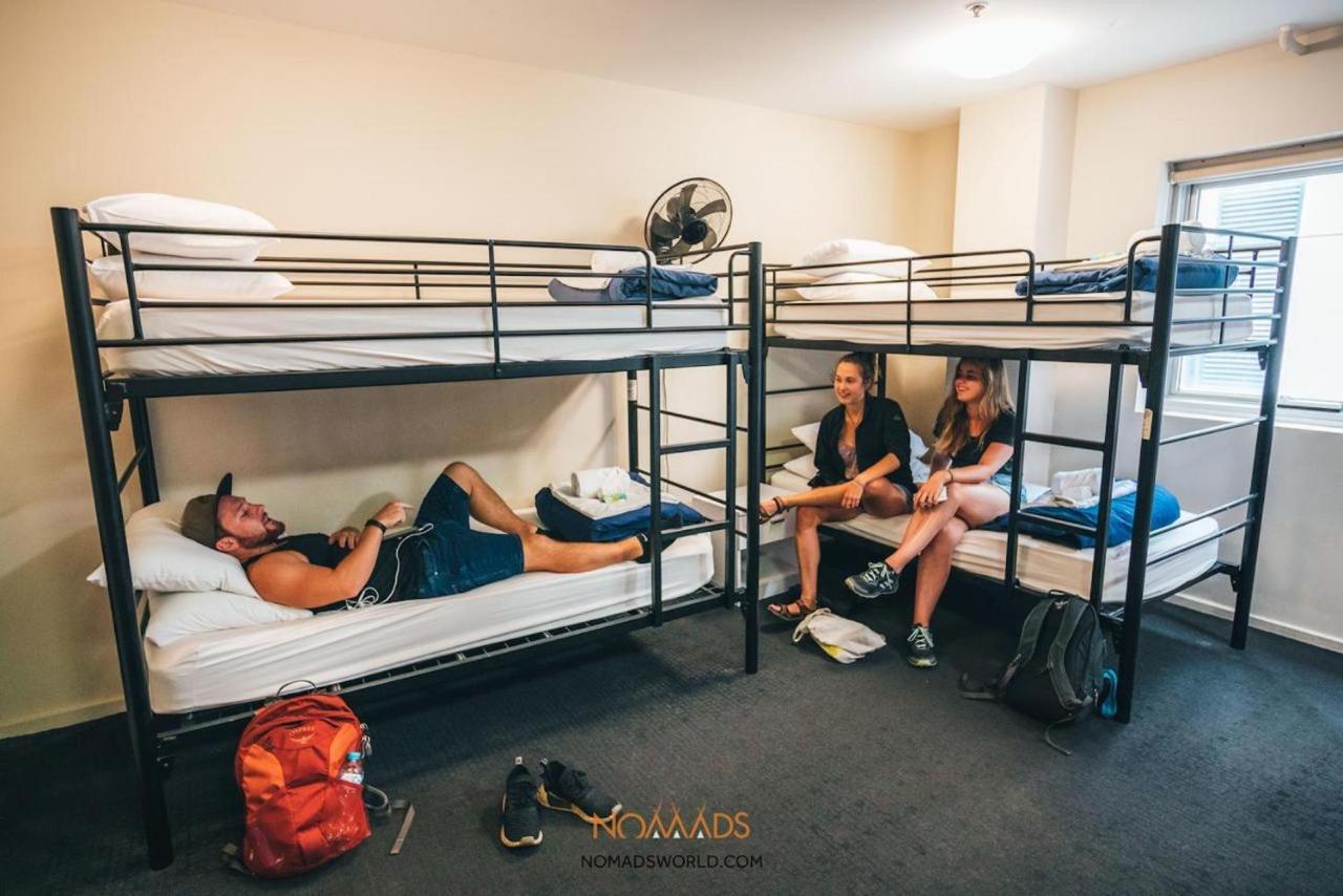 Хостел Nomads Melbourne Backpackers Экстерьер фото